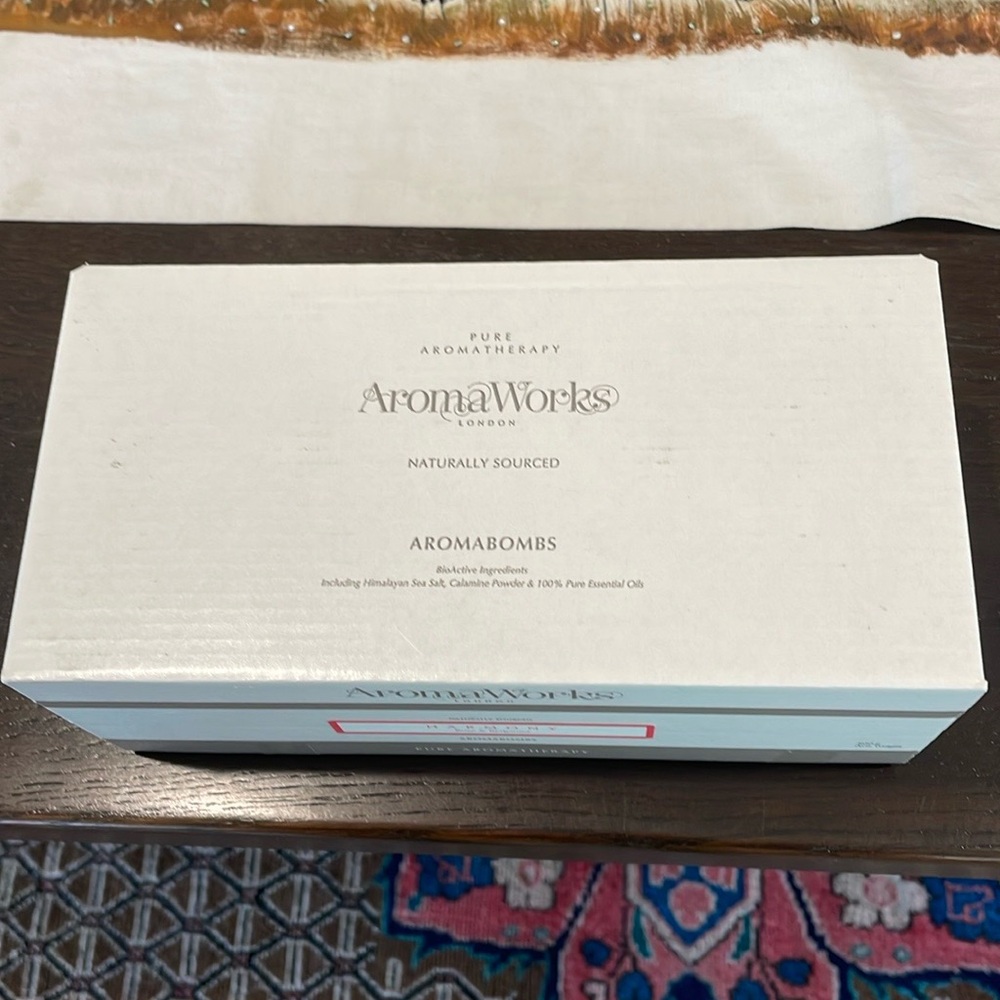 2 Heavenly Scented Bath Bombs NIB AROMAWORKS